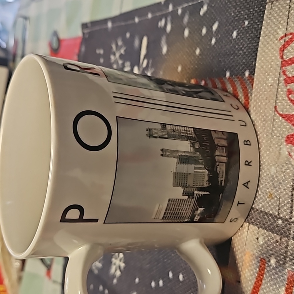 Excellent Used Condition city scenes Portland Mug